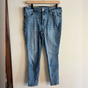 American Eagle Jeans - EUC - Size 12 Short